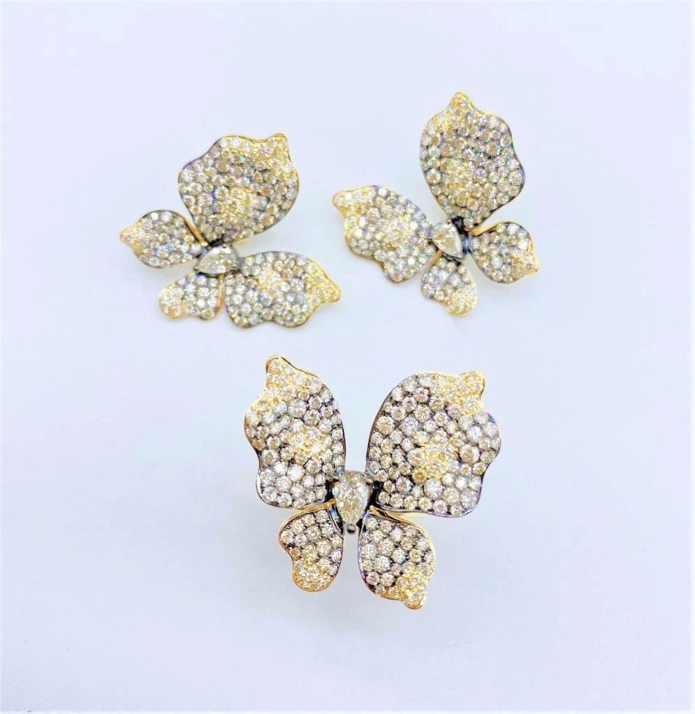 18KT GOLD RARE LRG DIAMOND BUTTERFLY EARRINGS RING SET (1 of 2)