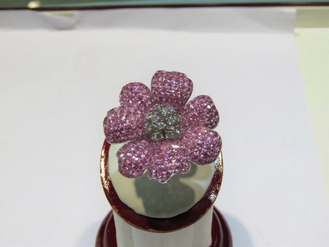 18KT LARGE PINK SAPPHIRE DIAMOND FLOWER RING (1 of 2)