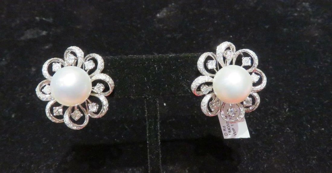 18KT FANCY LARGE SOUTH SEA PEARL DIAMOND 12-13MM EARRINGS (1 of 2)