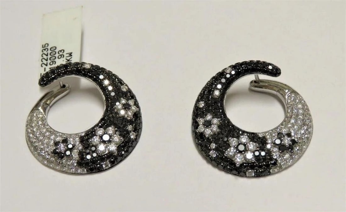 18KT FANCY BLACK DIAMOND WHITE FLORAL EARRINGS (1 of 2)