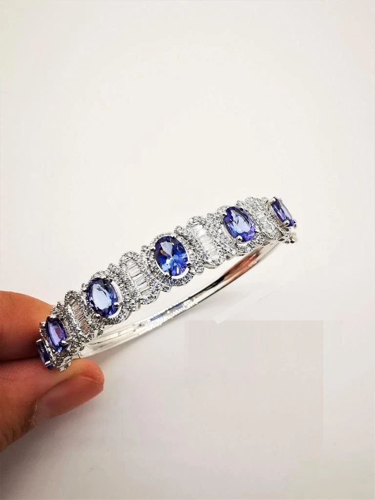 18KT MAGNIFICENT FANCY TANZANITE DIAMOND BANGLE BRACELET (1 of 1)