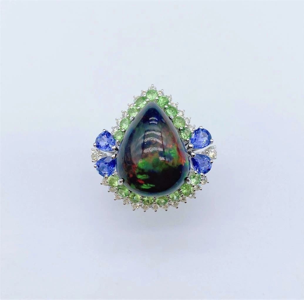 18KT BLACK OPAL SAPPHIRE DIAMOND RING (1 of 2)