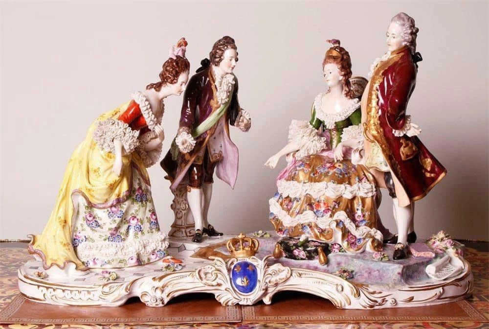 ORIG 19THC DRESDEN FIGURAL COUPLES PORCELAIN GROUP (1 of 2)