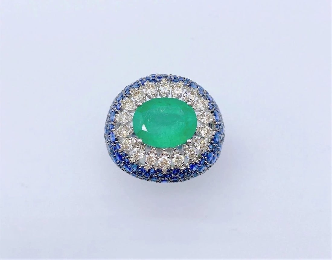 18KTGLITTERING FANCY EMERALD BLUE SAPPHIRE DIAMOND RING (1 of 2)