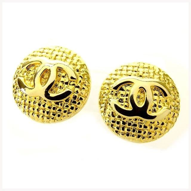 CHANEL COCO MARK GOLD EARRINGS: CHANEL COCO MARK GOLD EARRINGS CHANEL COCO MARK GOLD EARRINGS Item Description Description of Item Product name Chanel Earrings with Coco Mark, Gold, Pre-owned, T11620 color gold Specified number twen