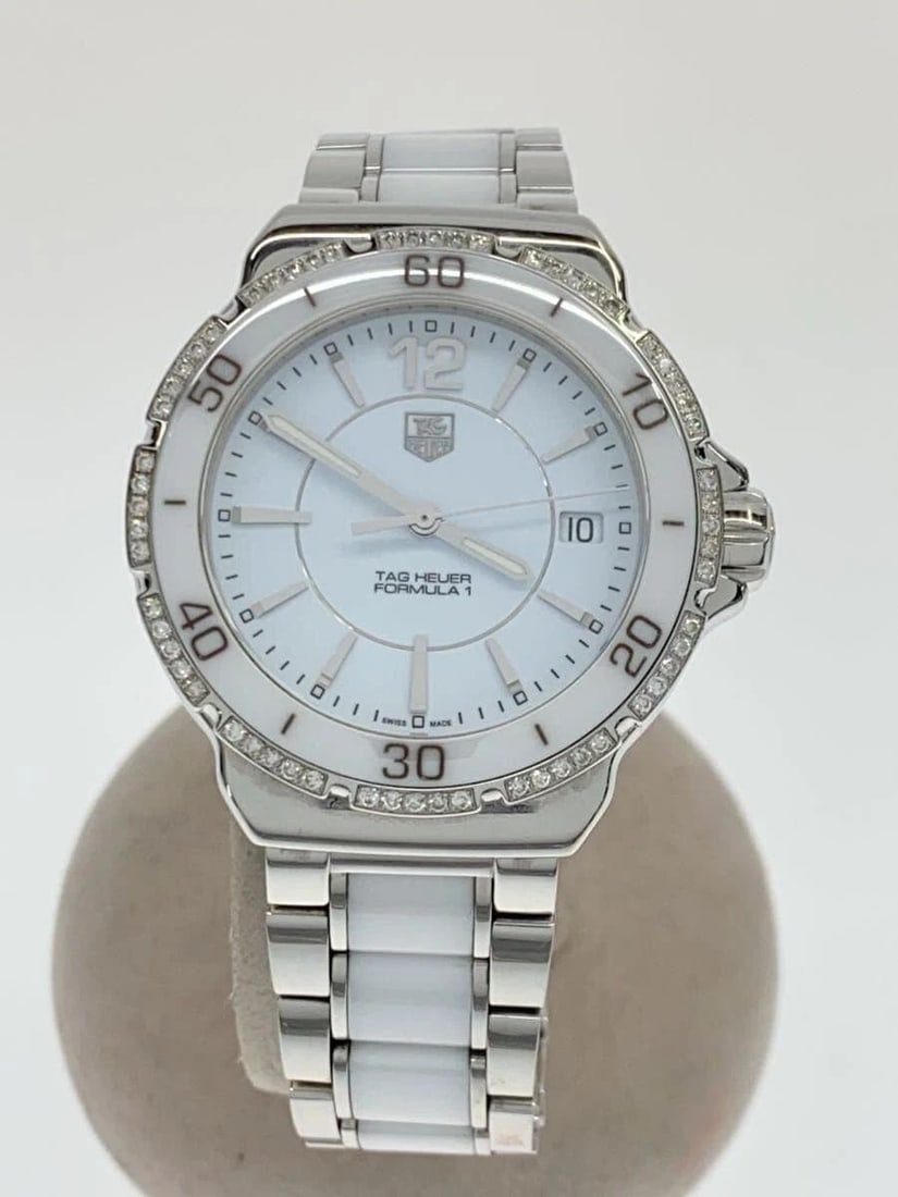 TAG HEUER FORMULA 1 QUARTZ WAH1213 WOMEN'S WATCH: TAG HEUER FORMULA 1 QUARTZ WAH1213 WOMEN'S WATCH TAG HEUER FORMULA 1 QUARTZ WAH1213 WOMEN'S WATCH Item Description Condition: Used, Grade B Slight signs of use Product Details Model Number: WAH1213 Ac
