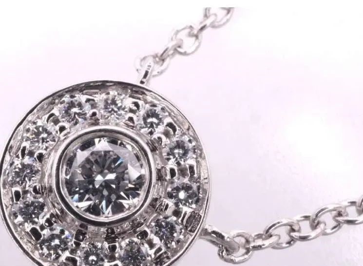 TIFFANY & CO. CIRCLE DIAMOND PT950 LENGTH 40CM LADIES NECKLACE PRE OWNED: TIFFANY & CO. CIRCLE DIAMOND PT950 LENGTH 40CM LADIES NECKLACE PRE OWNED TIFFANY & CO. CIRCLE DIAMOND PT950 LENGTH 40CM LADIES NECKLACE PRE OWNED Item Description Brand : Tiffany & Co. [Material] pt95