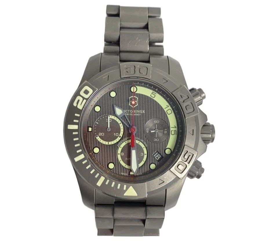 VICTORINOX DIVE MASTER 500 CHRONOGRAPH MEN'S WATCH (1 of 2)