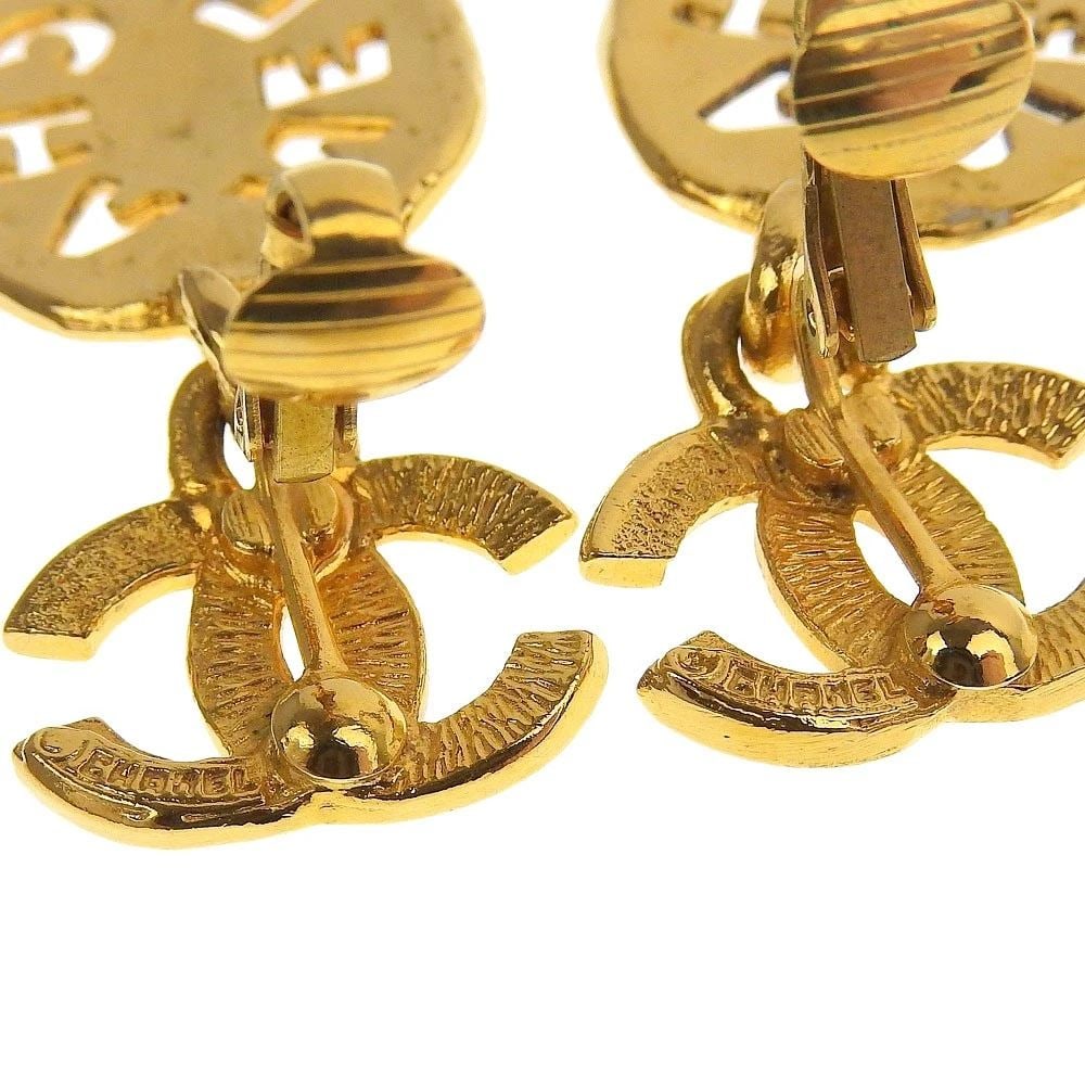 CHANEL COCO MARK GOLD LOGO GP EARRINGS (1 of 1)