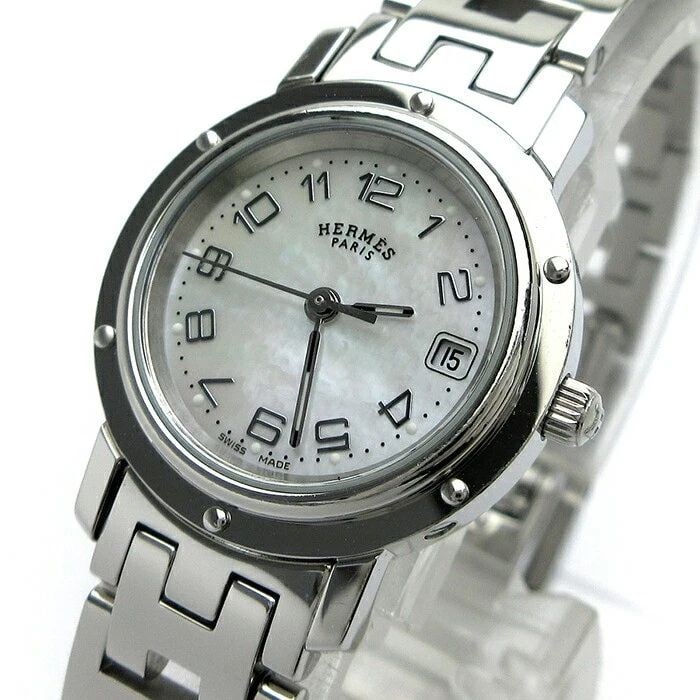 HERMES CLIPPER NAKRE WOMEN'S PUSH BUTTON WHITE SHELL CL4.210: HERMES CLIPPER NAKRE WOMEN'S PUSH BUTTON WHITE SHELL CL4.210 Item Description Model Name Hermès Clipper Nacré Women's Wrist Circumference 15.5cm (Longest) Material Stainless Steel/Mother-of-Pearl Di