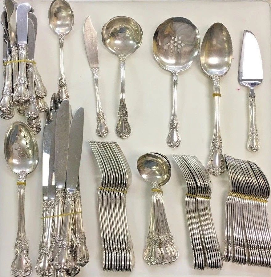 TOWLE STERLING OLD MASTER 86 PIECE SILVERWARE SET 3834.9 GRAMS (1 of 2)