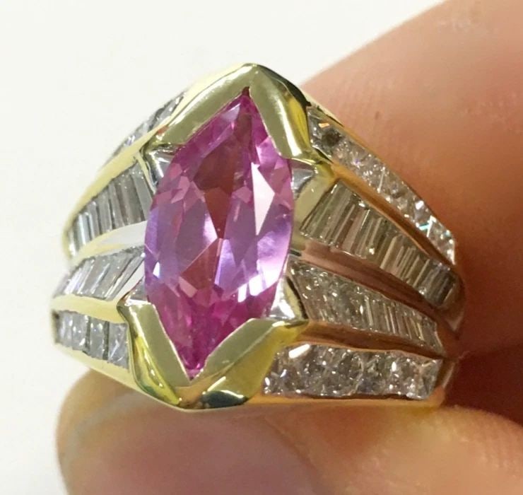18K YELLOW GOLD RING WITH DIAMONDS AND SYNTHETIC PINK SAPPHIRE SIZE: 4.5 (1 of 2)