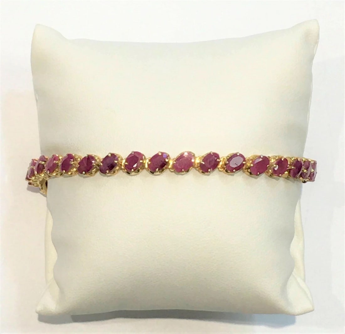 WOMAN'S 18K YELLOW GOLD BRACELET WITH 13CTS NATURAL RUBY (7 INCHES) 13 GRAMS (1 of 2)