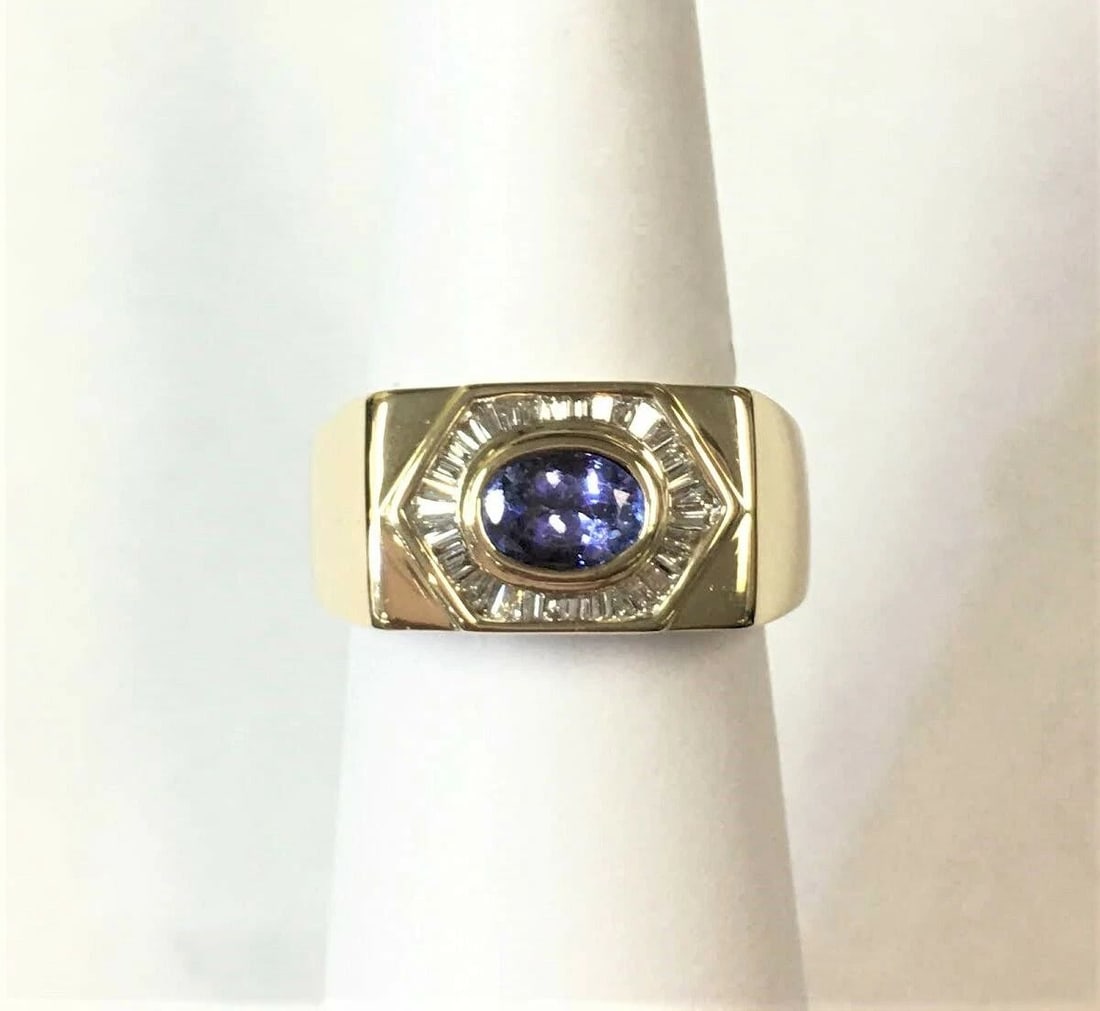 MEN'S 14K YELLOW GOLD 1.2CT TANZANITE AND DIAMOND RING (SIZE: 11) 15.6 GRAMS (1 of 2)