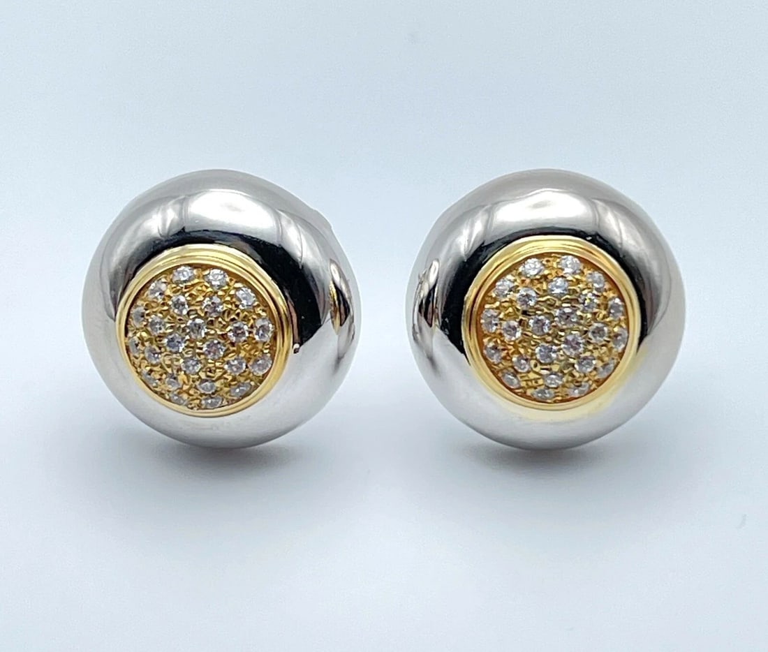 18K TWO TONE WHITE/YELLOW GOLD (13.3 GRAMS) ROUND HALF BALL STYLE EARRINGS W/CZ: 18K TWO TONE WHITE/YELLOW GOLD ROUND HALF BALL STYLE EARRINGS W/ CUBIC ZIRCONIA 18k two tone white/yellow gold round half ball Style Earrings with CZ You are bidding on a 18k White and Yellow gold rou