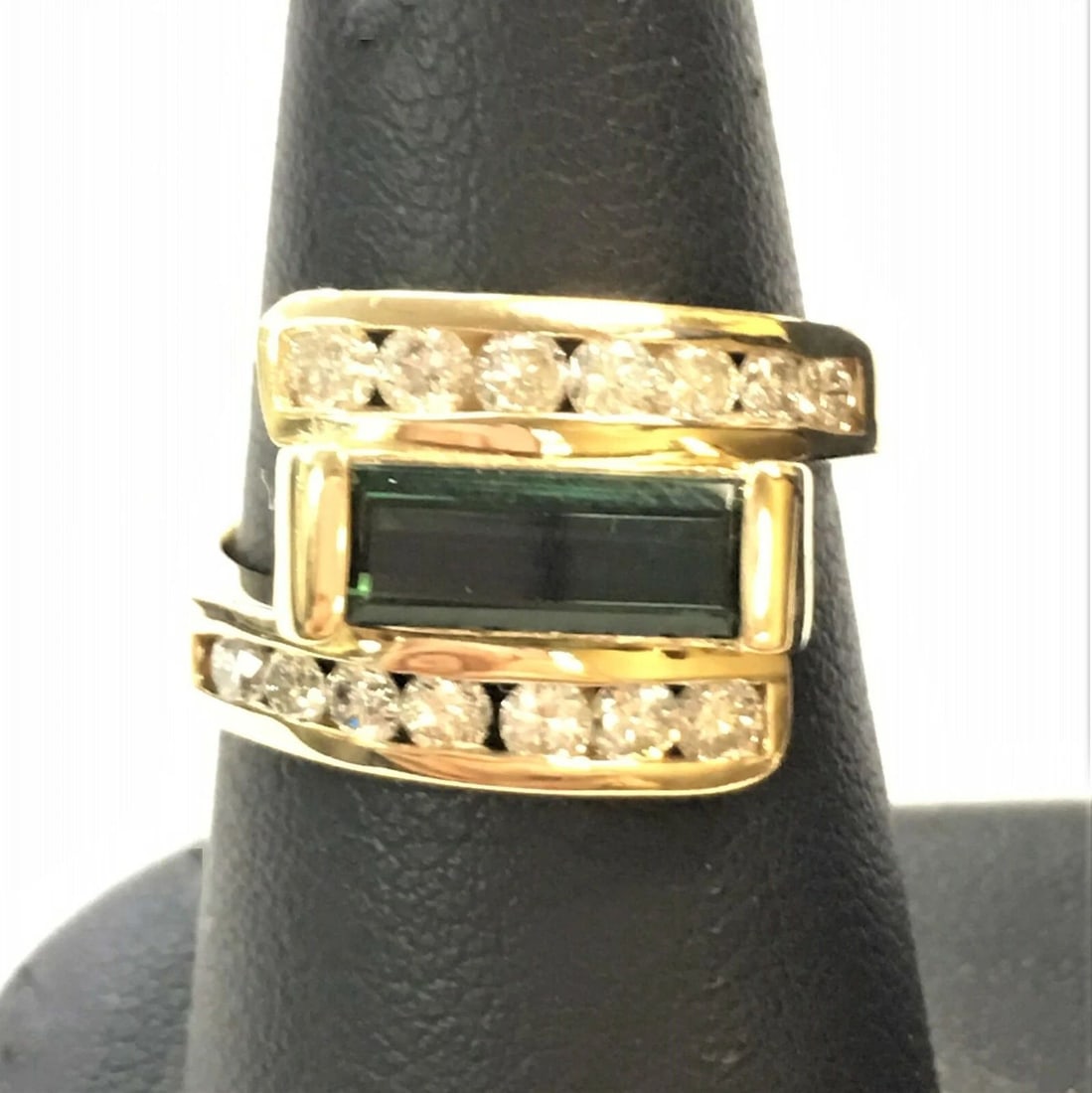18K YELLOW GOLD RING WITH GREEN TOURMALINE AND 0.50CTS DIAMONDS (SIZE: 6) (1 of 2)