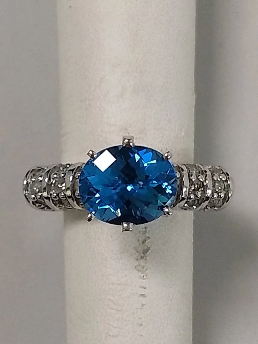 18K WHITE GOLD 3.18CT BLUE TOPAZ AND 0.80CTW DIAMOND RING 10.7 GRAMS (SIZE 6) (1 of 2)