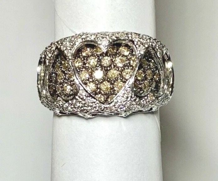 WOMEN'S 18K WHITE GOLD HEART RING W/ 0.45CT DIAMONDS & 0.85CT CHOCOLATE DIAMONDS (1 of 2)