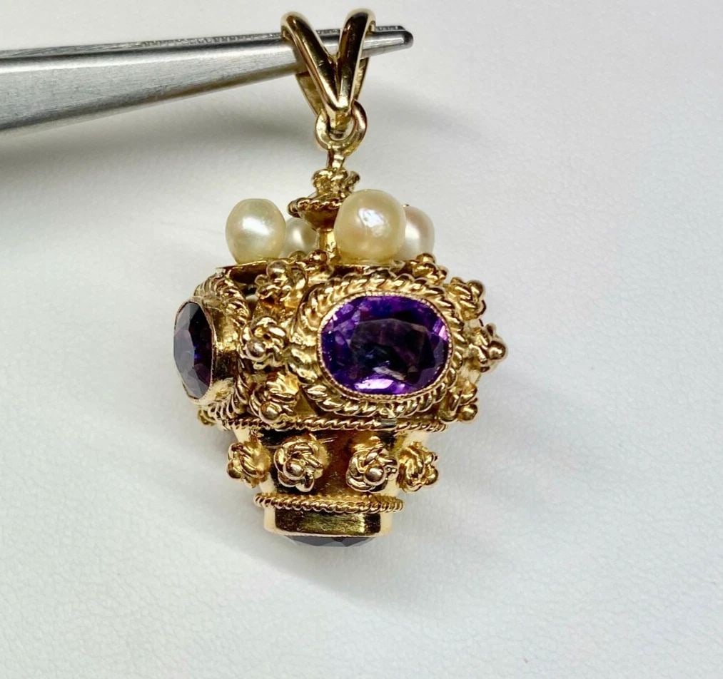 14K YELLOW GOLD 3-D PENDANT WITH 8.5CTS AMETHYSTS AND CULTURED PEARLS 16.3 GRAMS (1 of 2)
