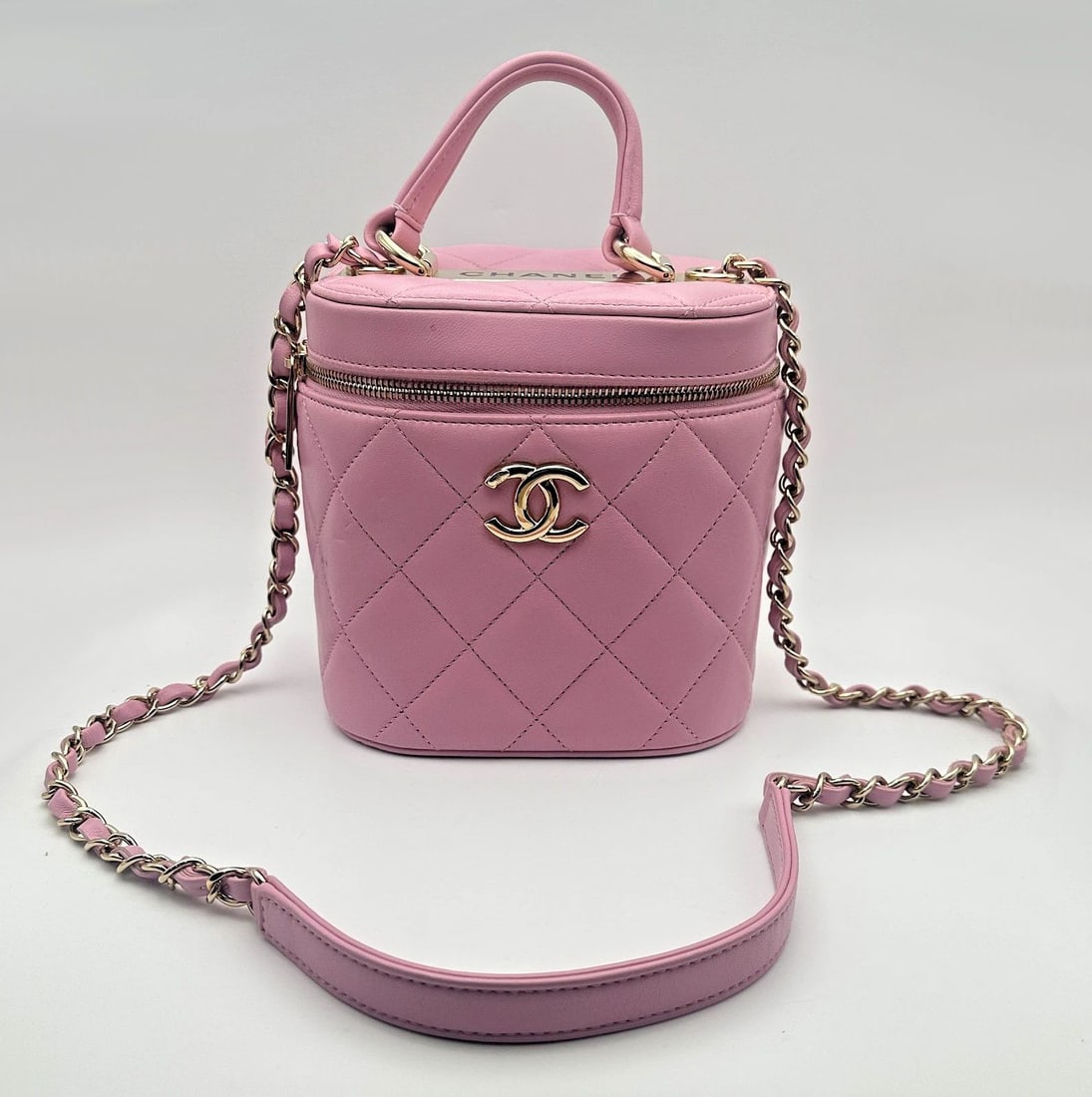 CHANEL ROUNDED SQUARE CASE CROSSBODY BAG PINK CAVIAR GOLD HARDWARE (1 of 2)