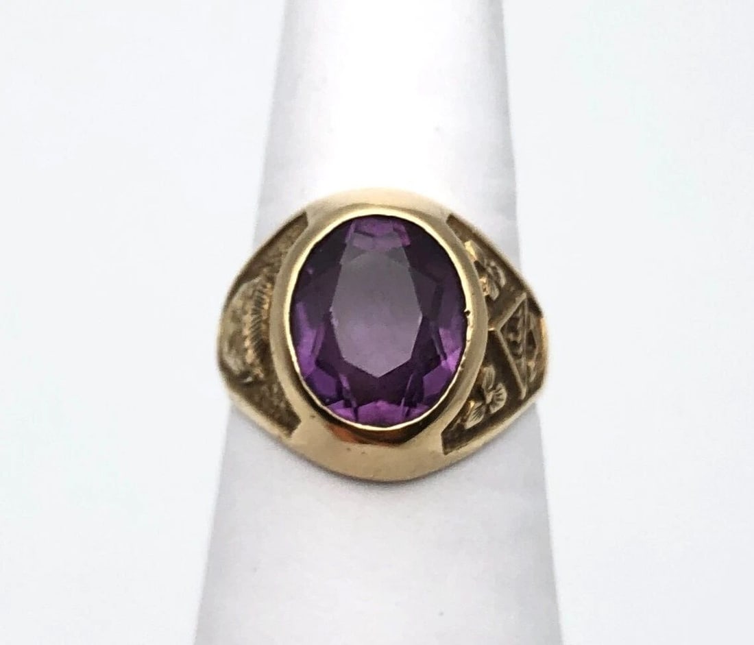 REPUBLIC OF NICARAGUA 18K YELLOW GOLD RING WITH AMETHYST (SIZE: 8.25) 11.1 GRAM: REPUBLIC OF NICARAGUA 18K YELLOW GOLD RING WITH AMETHYST (SIZE: 8.25) Republic of Nicaragua 18k Yellow Gold Ring with Amethyst You are bidding on a Republic of Nicaragua 18k Yellow Gold Ring with Amet