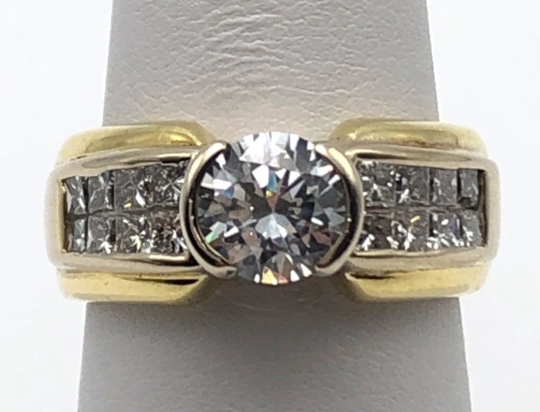 18K GOLD RING WITH CENTER CZ, 0.80CTS PRINCESS CUT NATURAL DIAMONDS SIZE: 6.75 (1 of 2)