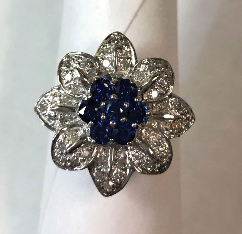 14K WHITE GOLD FLOWER RING WITH 0.70CTS NATURAL SAPPHIRE 0.50CTS DIAMONDS 9.1 GR (1 of 2)