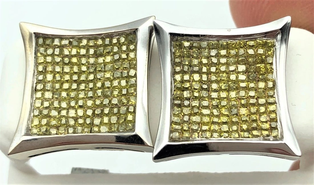 14K WHITE GOLD KITE EARRINGS WITH 2.0CTS YELLOW DIAMONDS INVISIBLE SET 7.4G: 14K WHITE GOLD SQUARE EARRINGS WITH YELLOW DIAMONDS 14k White Gold Square Earrings with Yellow Diamonds You are bidding on a 14k White Gold Square Earrings with Yellow Diamonds. Earrings have been ful