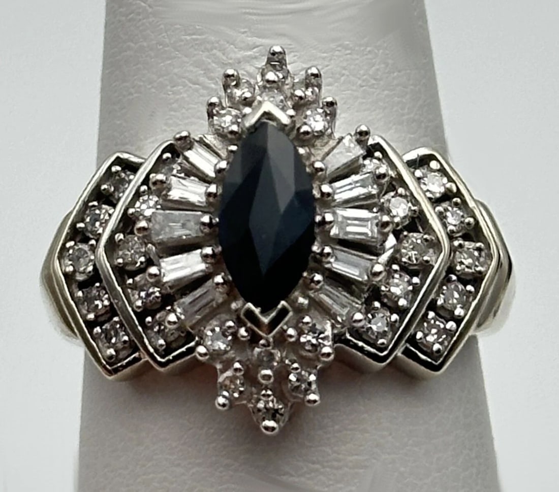 14K WHITE GOLD COCKTAIL RING WITH SAPPHIRE AND 1.02CTS OF DIAMONDS SIZE: 8.5 (1 of 2)