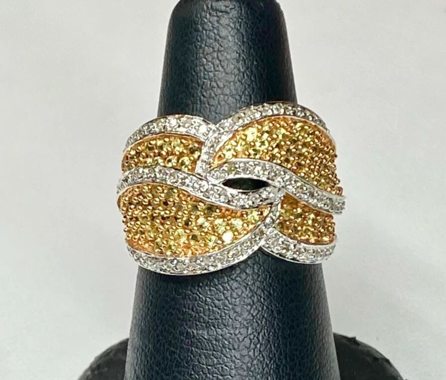 14K WHITE GOLD RING WITH NATURAL YELLOW SAPPHIRES AND DIAMONDS 9 GRAMS, SIZE 6.5: 14K WHITE GOLD RING WITH GENUINE YELLOW SAPPHIRES AND DIAMONDS 14k White Gold Ring with Genuine Yellow Sapphire and Diamonds You are bidding on a new 14k White Gold Ring with Genuine Yellow Sapphire a