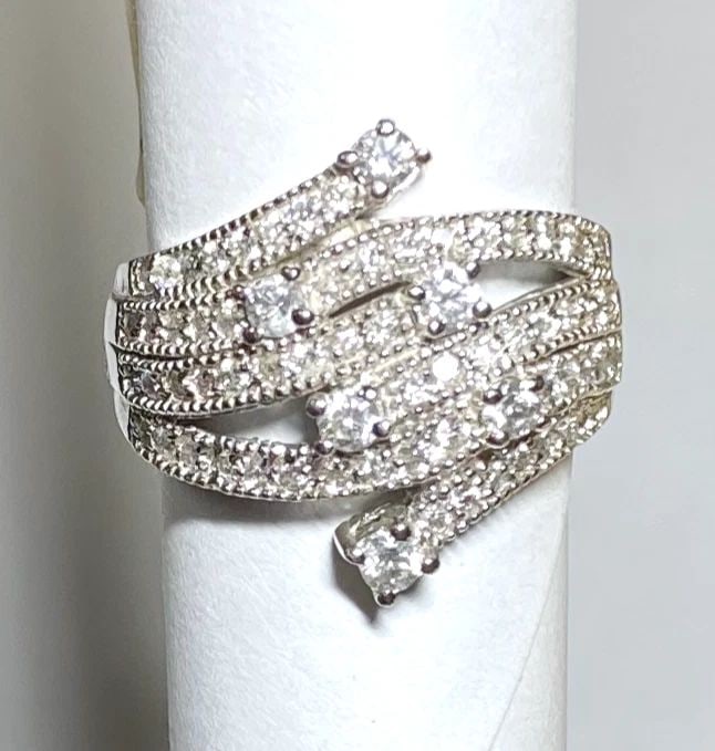 WOMEN'S 14K WHITE GOLD RING WITH 1CTW NATURAL DIAMONDS (SIZE 7) 7.6 GRAMS (1 of 2)