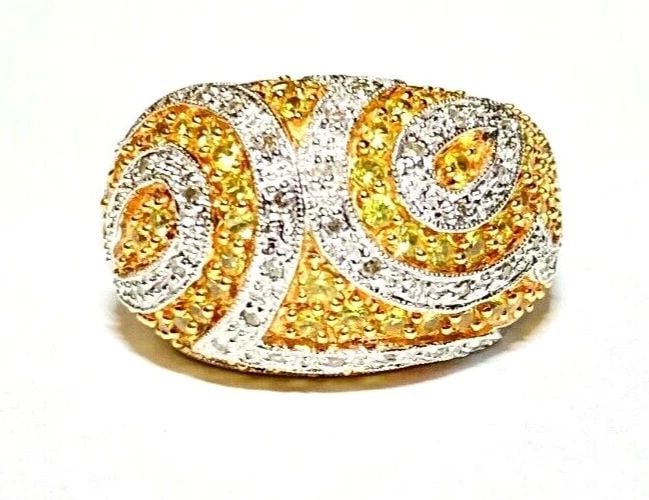 NEW WOMEN'S 14K WHITE GOLD RING WITH YELLOW SAPPHIRES, 0.25CTS DIAMONDS 9.2 GRAM: WOMEN'S 14K WHITE GOLD RING WITH YELLOW SAPPHIRES AND 0.25CTS DIAMONDS Women's 14k White Gold Ring with Yellow Sapphires and 0.25CTS Diamonds You are bidding on a new with tags Women's 14k White Gold