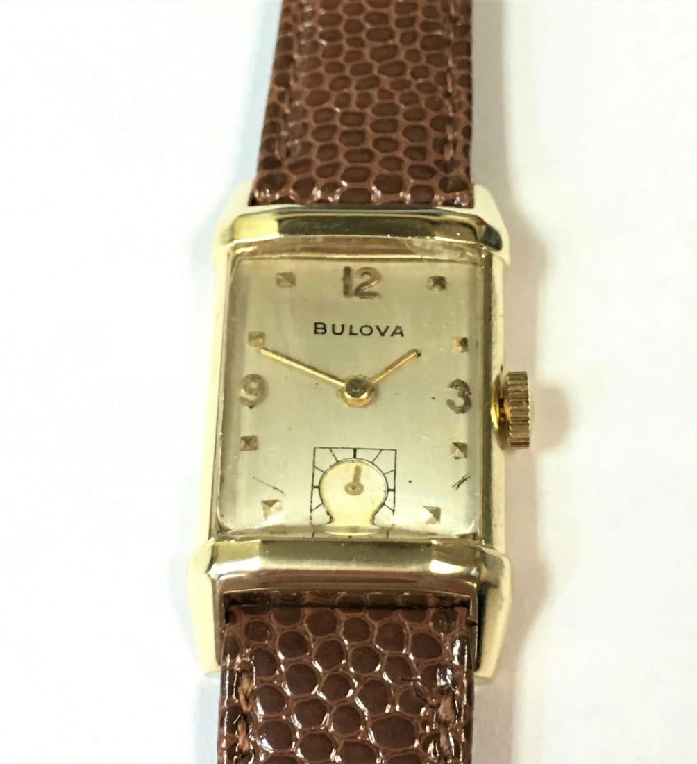 VINTAGE 1940'S BULOVA WATCH WITH 14K SOLID YELLOW GOLD CASE 22MM 21J: VINTAGE 1940'S BULOVA WATCH WITH 14K SOLID YELLOW GOLD CASE 22MM Vintage 1940's Bulova Watch with 14K Solid Yellow Gold Case 22mm You are bidding on a Vintage 1940's Bulova Watch with 14K Solid Yellow