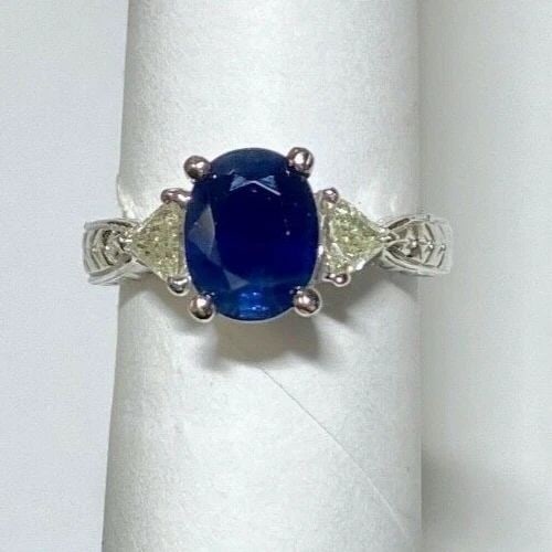 WOMEN'S 14K WHITE GOLD RING WITH 2.20CTS SAPPHIRE AND 0.32CTS DIAMONDS SIZE 6.75 (1 of 2)
