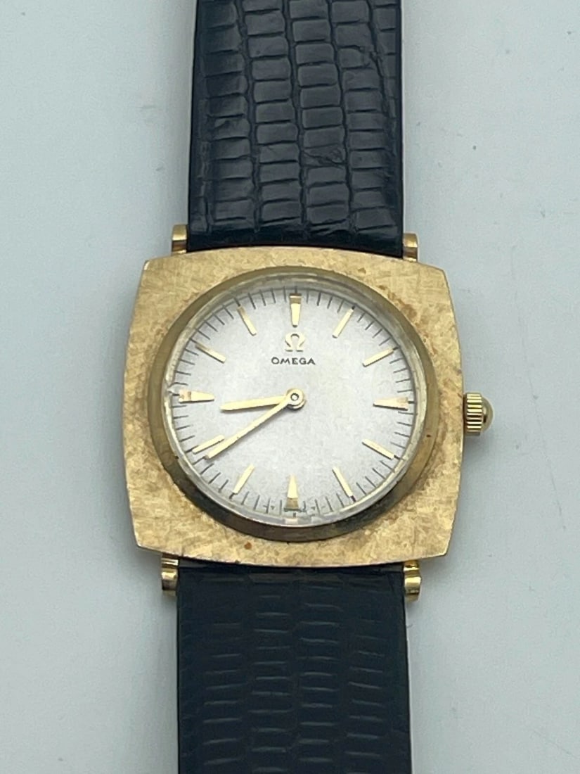 OMEGA SOLID 14K GOLD CASE WITH LEATHER BAND WOMEN'S WATCH 17J (1 of 2)