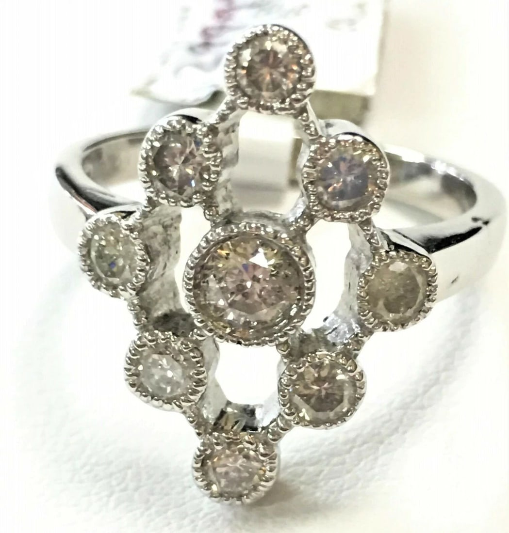 18K WHITE GOLD RING WITH ROUND DIAMONDS (SIZE: 6.75) (1 of 2)