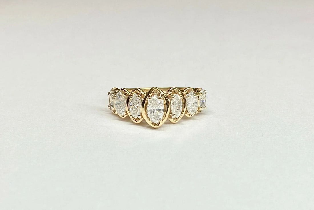 WOMEN'S 14K YELLOW GOLD RING WITH 1.0CTW MARQUISE DIAMONDS (SIZE 5.75) (1 of 2)