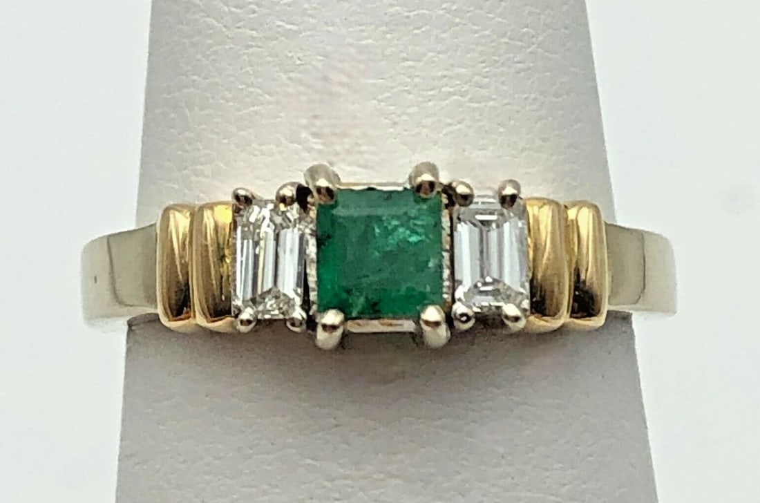 14K TWO TONE WHITE/YELLOW GOLD RING WITH NATURAL EMERALD AND 0.30CTS DIAMONDS (1 of 2)