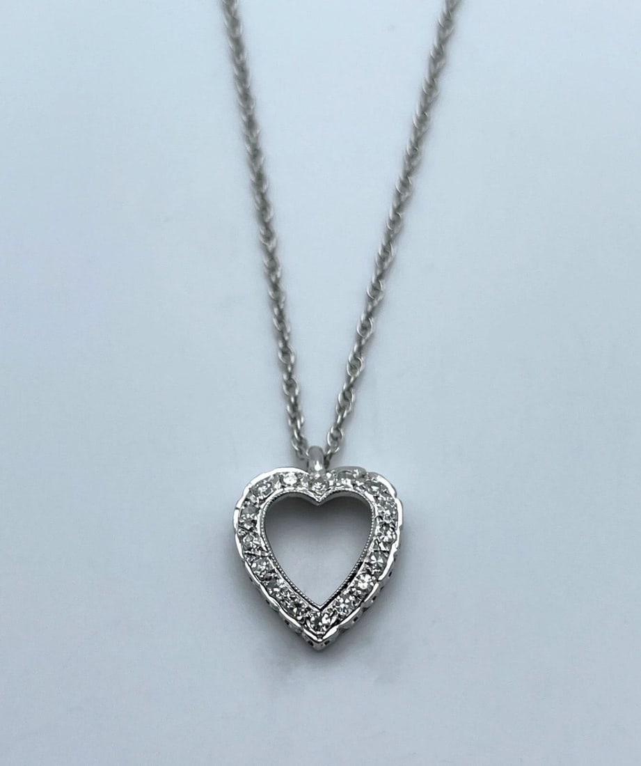 14K WHITE GOLD NECKLACE & HEART PENDANT WITH 0.56CTS OF DIAMONDS 18" INCHES (1 of 2)