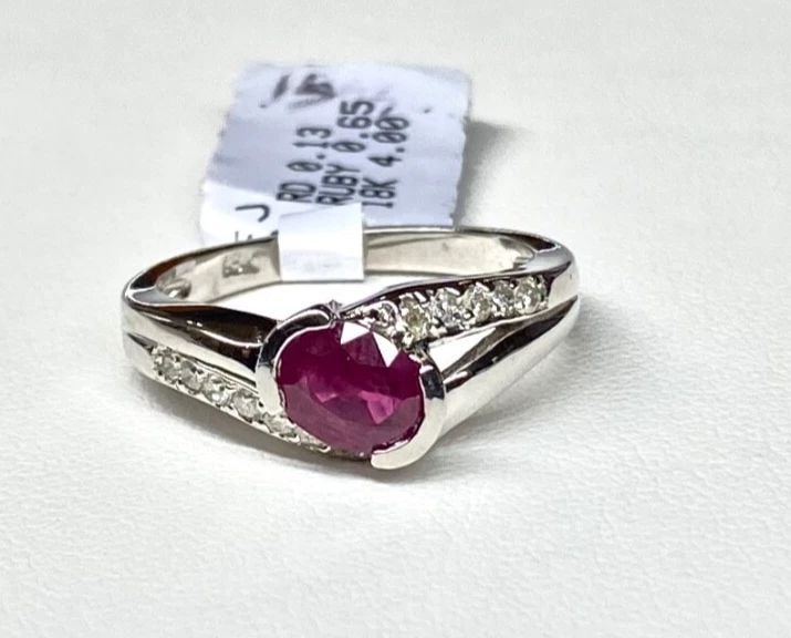 NEW WOMEN'S 18K WHITE GOLD RING 0.65CT NATURAL RUBY, 0.13CT DIAMONDS (SIZE 6.5) (1 of 2)