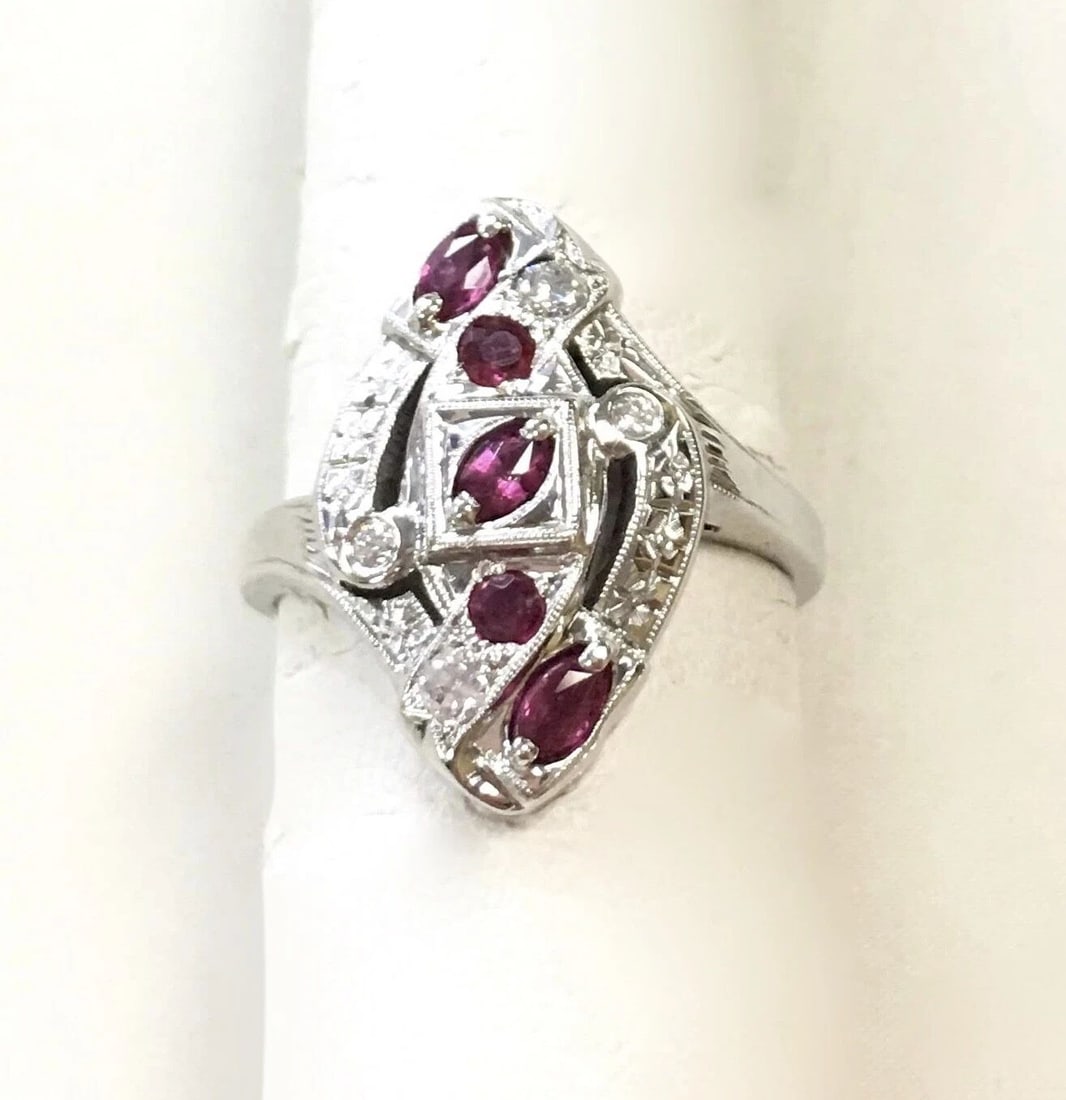 18K WHITE GOLD RING WITH DIAMONDS AND NATURAL RUBY SIZE: 7.5 (1 of 2)
