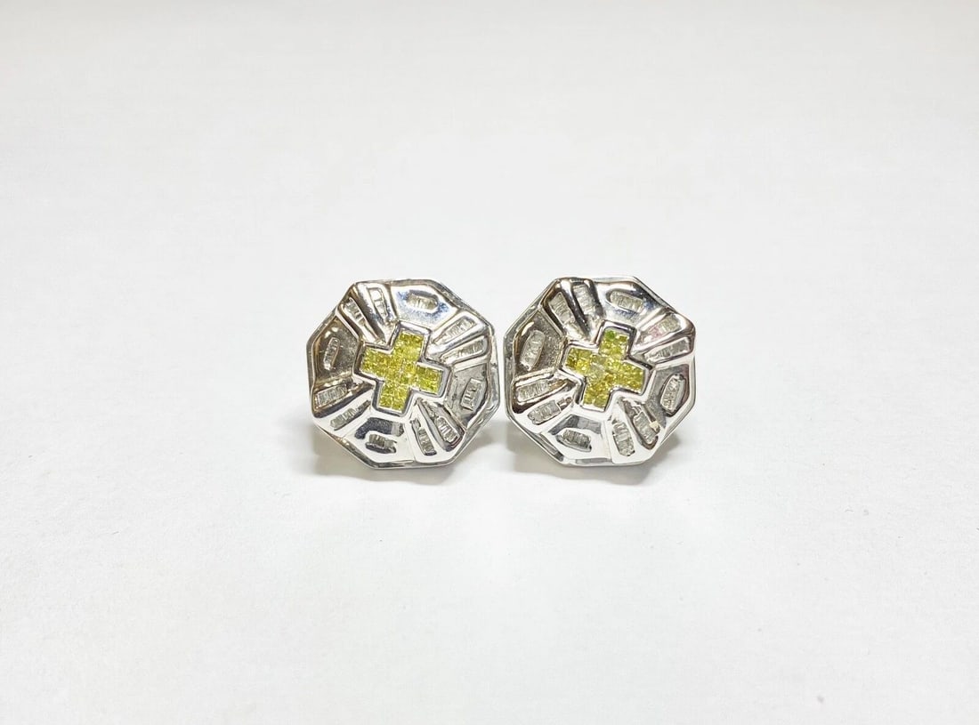 14K WHITE GOLD EARRINGS WITH CANARY YELLOW AND WHITE 0.60CTS DIAMONDS: 14K WHITE GOLD EARRINGS WITH CANARY YELLOW AND WHITE 0.60CTS DIAMONDS 14k White Gold Earrings with Yellow and White 0.60CTS Diamonds You are bidding on a new with tags 14k White Gold Earrings with Yel