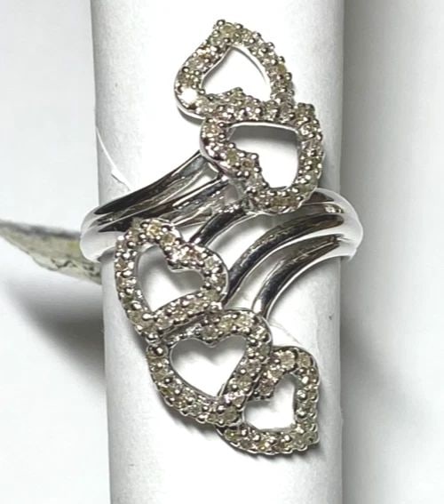 14K WHITE GOLD HEART RING WITH 0.55CTS OF DIAMONDS SIZE: 7 6G (1 of 2)
