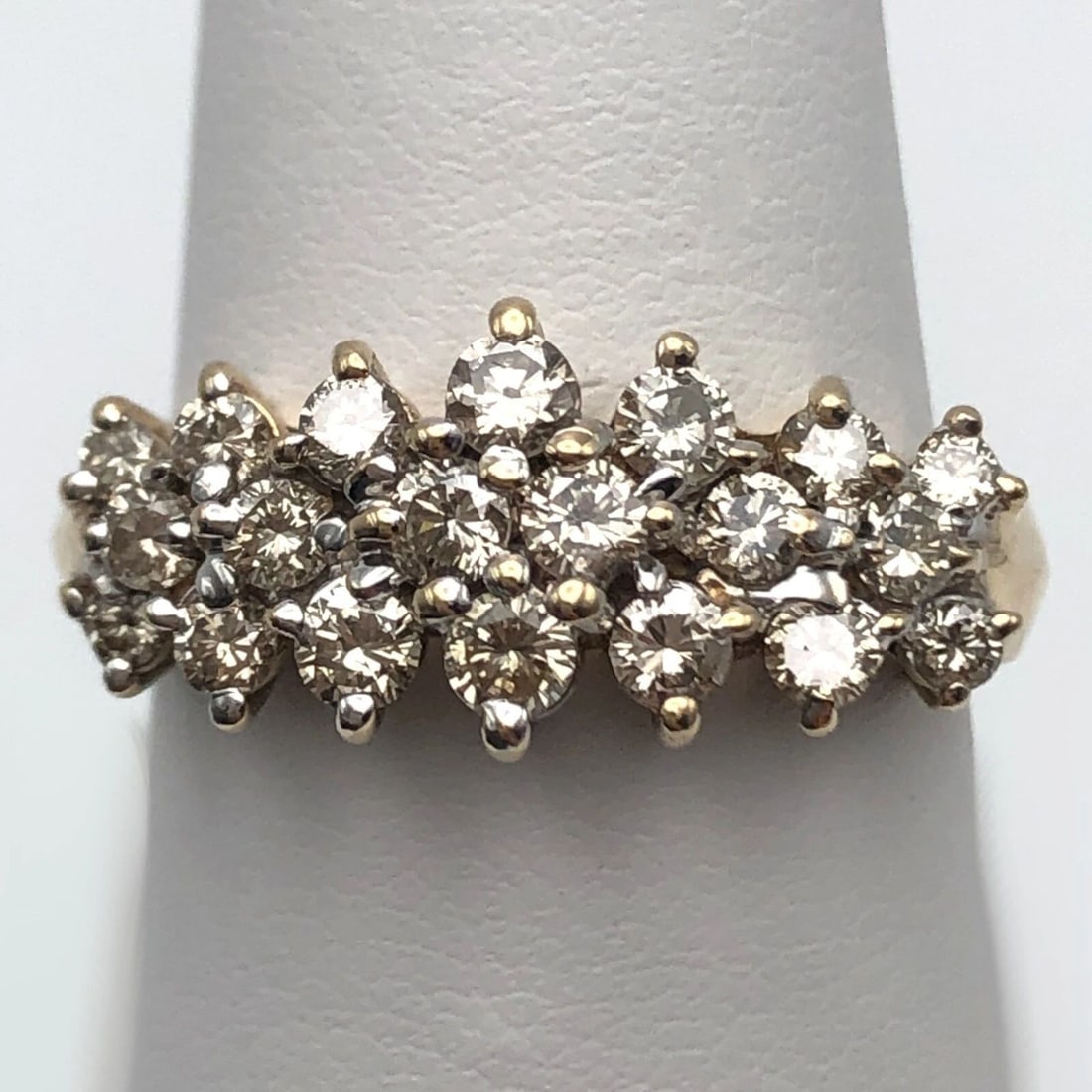 10K GOLD THREE ROW DIAMOND RING 1.0CTW SIZE: 8.5 (1 of 2)