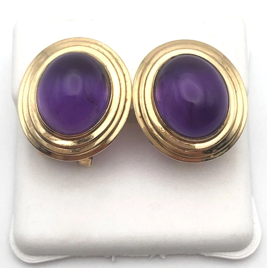 14K YELLOW GOLD OVAL SHAPED EARRINGS SET WITH OVAL CABOCHON AMETHYST 7.4G (1 of 2)
