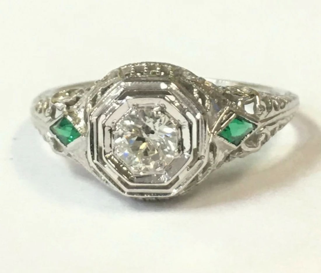 18K WHITE GOLD FILIGREE RING WITH NATURAL DIAMONDS AND EMERALDS (SIZE: 6.75) (1 of 2)