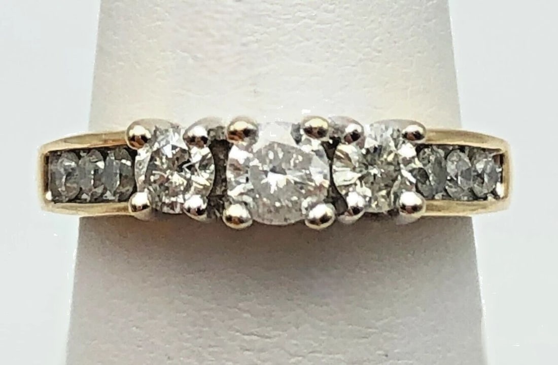 14K GOLD RING WITH 1.00CTS OF DIAMONDS SIZE: 7.5 4.1G (1 of 2)