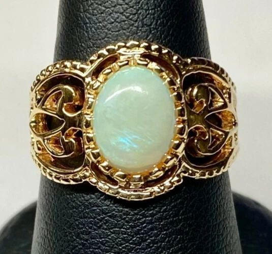 14K YELLOW GOLD RING WITH 10MM X 8MM OVAL CABOCHON CUT NATURAL OPAL SIZE: 7.75 (1 of 2)
