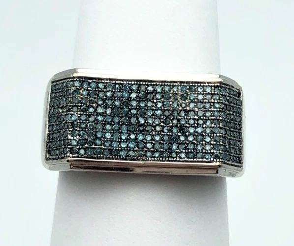 10K WHITE GOLD SQUARE SHAPED RING WITH 1.00CTS OF BLUE DIAMONDS SIZE: 10.25 (1 of 2)