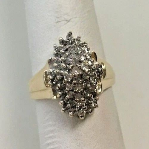 14K YELLOW GOLD CLUSTER RING WITH DIAMONDS RING SIZE 7 (1 of 2)